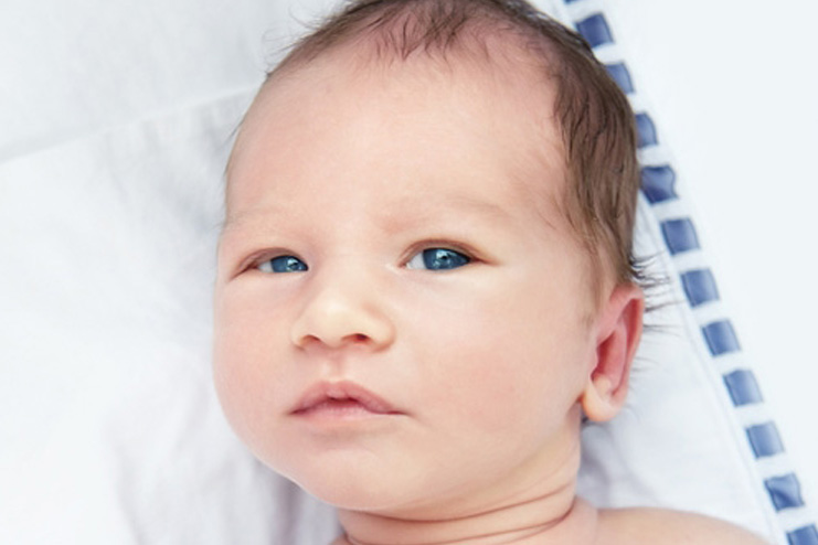 Why-Babies-Avoid-Eye-Contac